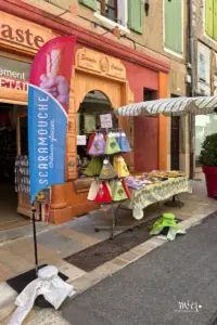 Mitten in der Altstadt von Sisteron findet man auch die Möglichkeit regionale Produkte zu kaufen.
